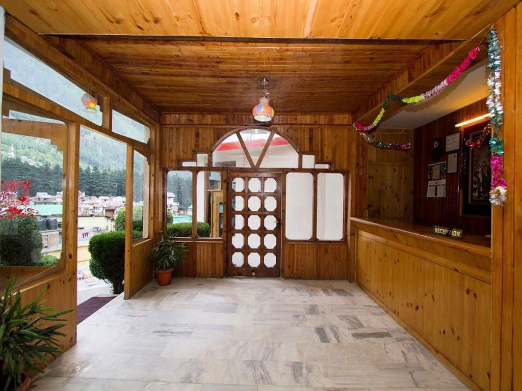 Himanshu Resorts Manāli Værelse billede